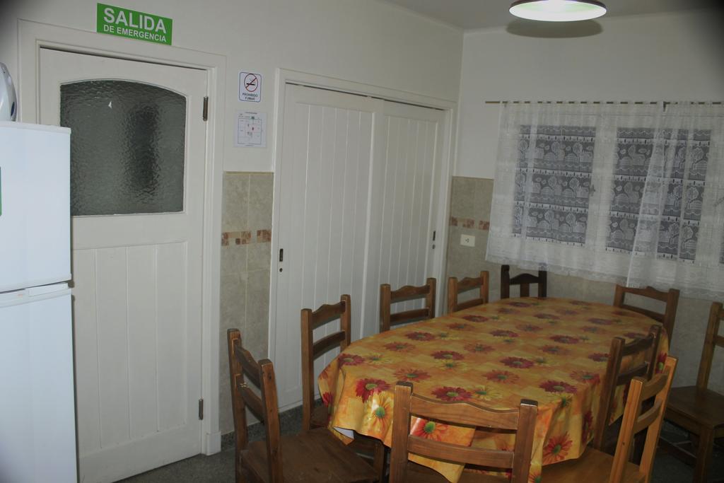 Sofi'S Hostel San Carlos de Bariloche Ngoại thất bức ảnh