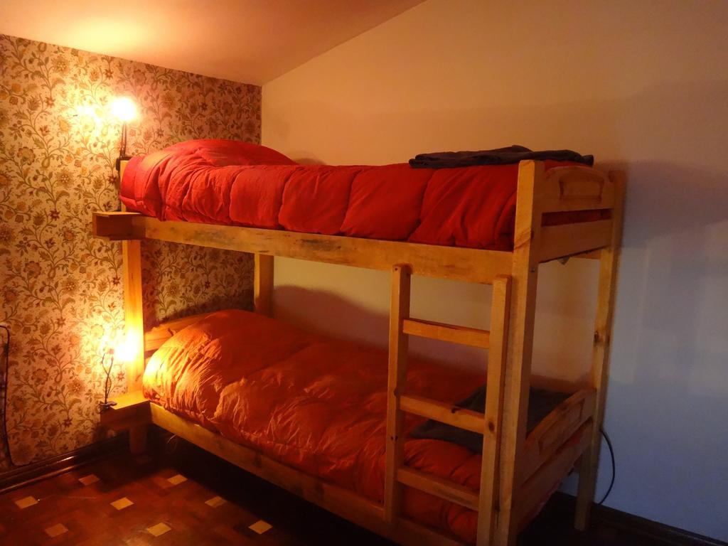 Sofi'S Hostel San Carlos de Bariloche Phòng bức ảnh